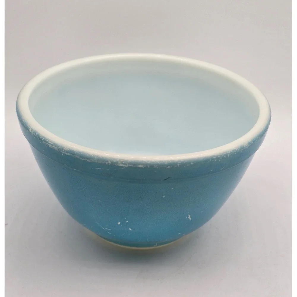 Vintage Pyrex Turquoise Blue 401 Mixing Bowl 1.5 Pint Small Milk Glass 5.75
